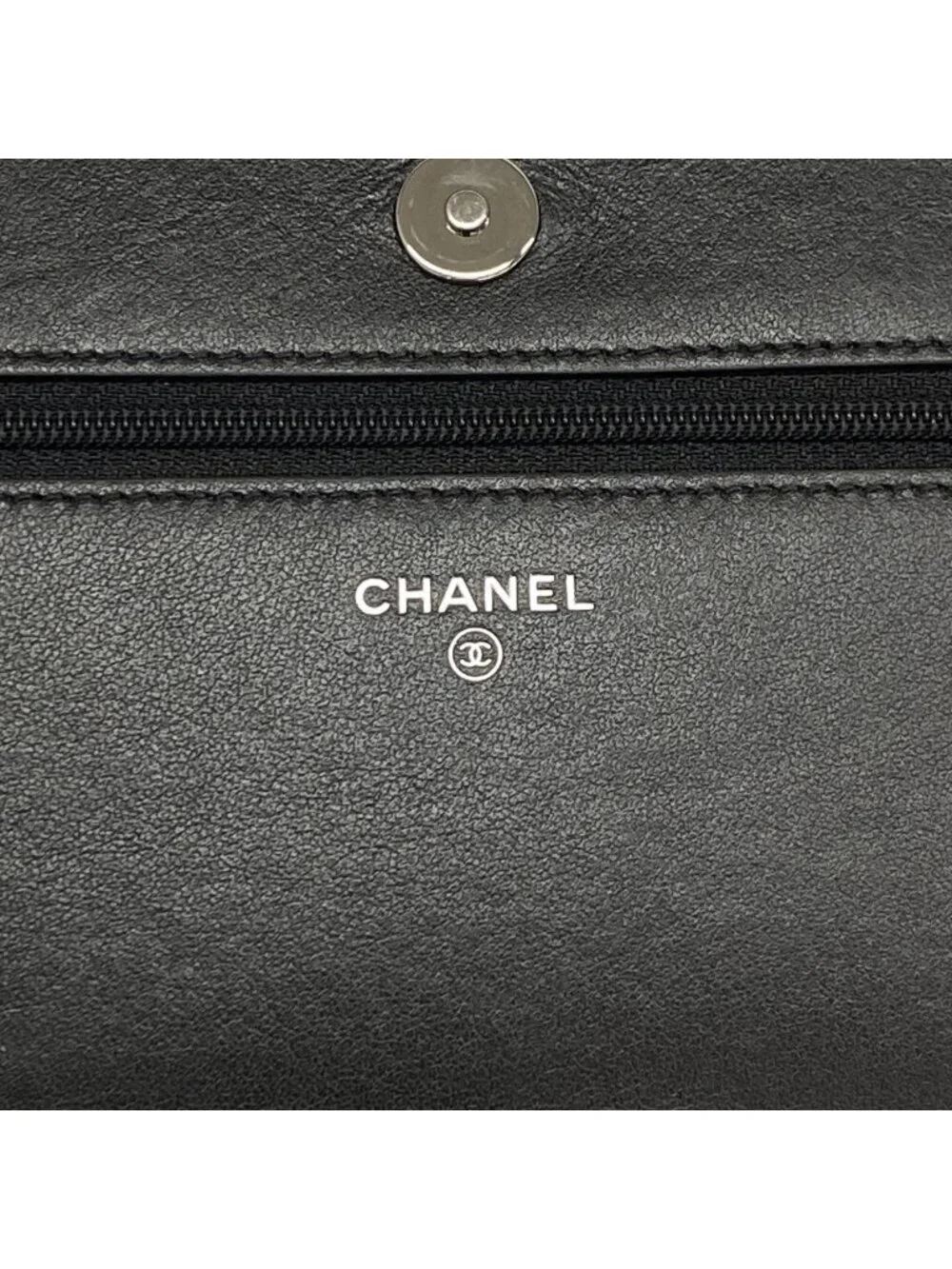 Chanel wallet chain